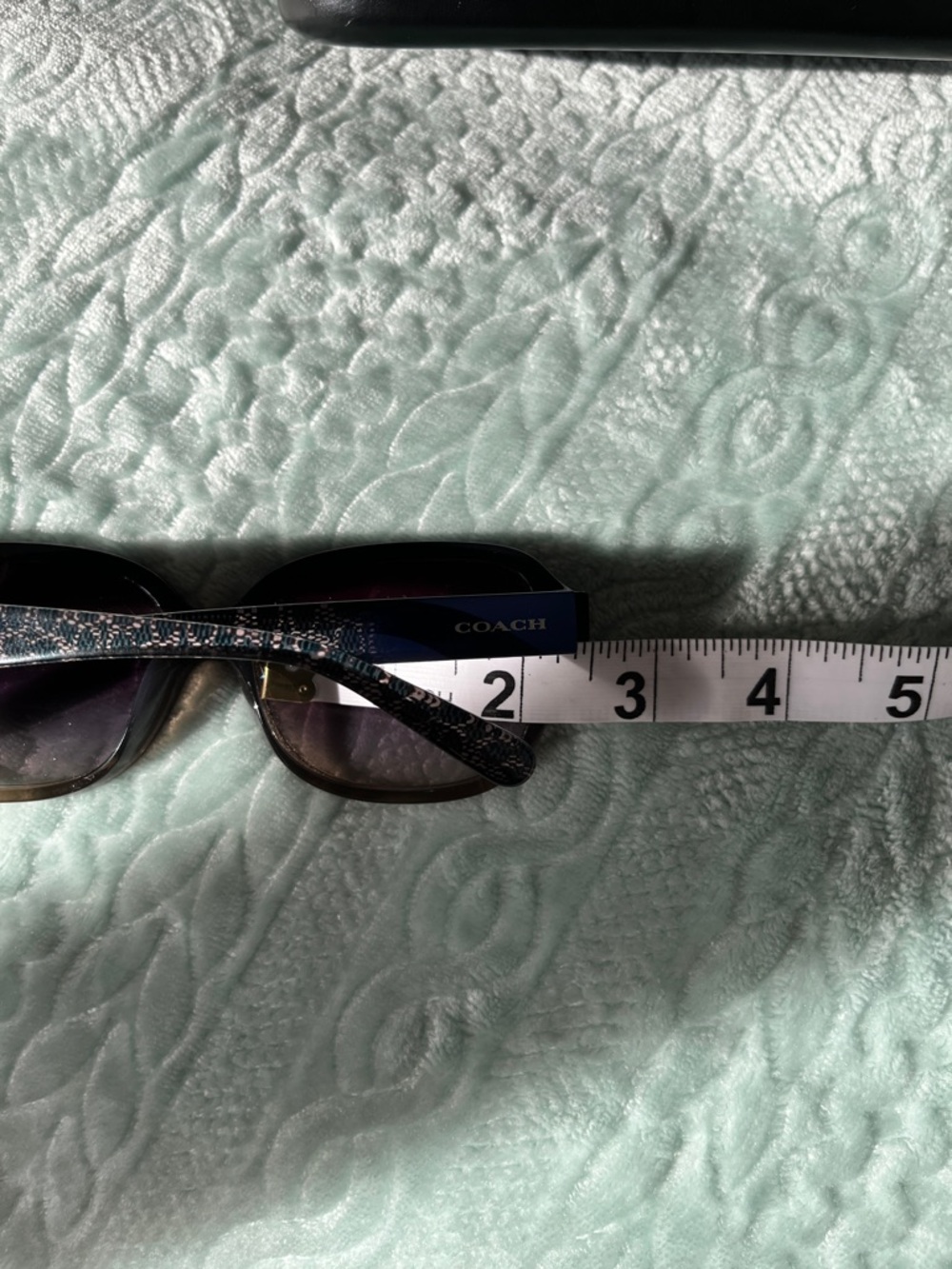 Coach Women's Navy Frame Sunglasses with Black Case - Picture 13 of 14